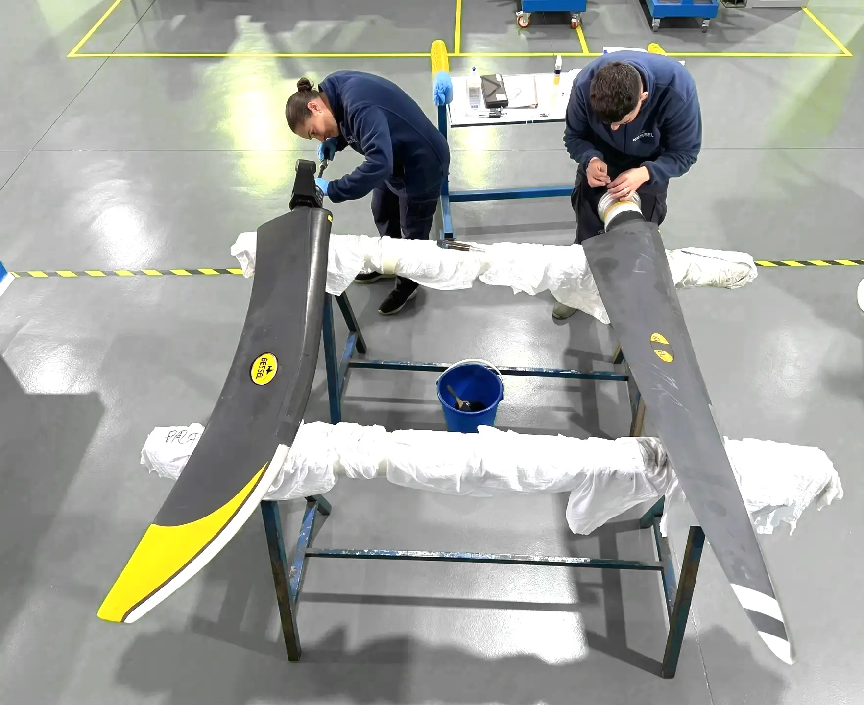 Inspección inicial de pala en Bessel Aerospace